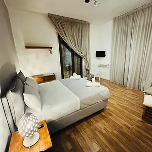 Degli Artisti Couette-café